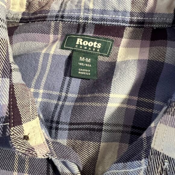 Roots Canada Blue Plaid Light Flannel Button Down Size M - Picture 3 of 10